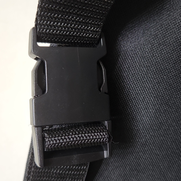 NWOT New Kids on the Block fanny pack - Picture 3 of 6